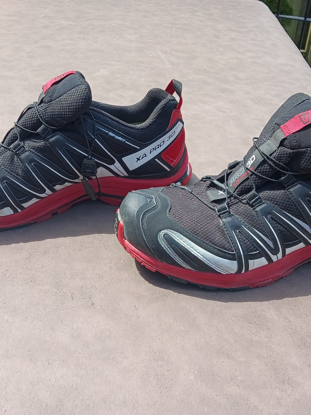 Salomon Men's Trail Runners in Black, Red & Silver